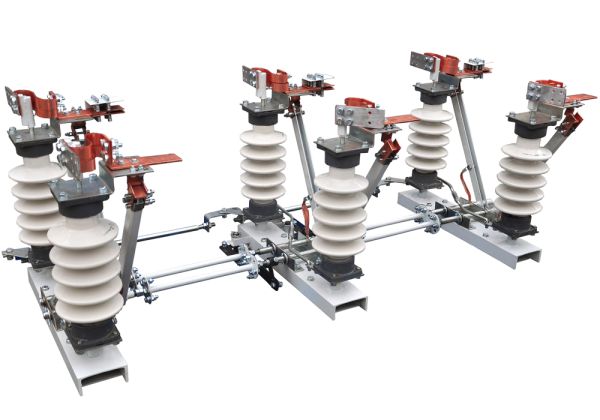 Роз'єднувачі високовольтні РДЗ-35/1000 У1